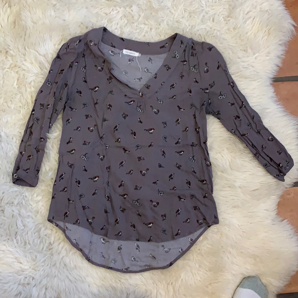 Blu Pepper Gray/Brown V-neck Blouse with Bird Design